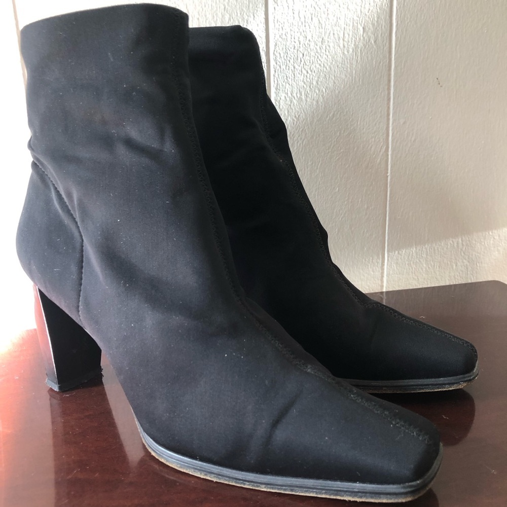 Stuart Weitzman Sz 7 Black Stretch Heeled Ankle Boots
